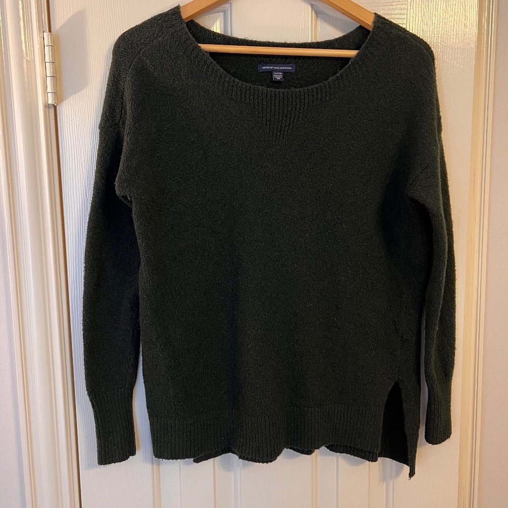 American Eagle Sweater